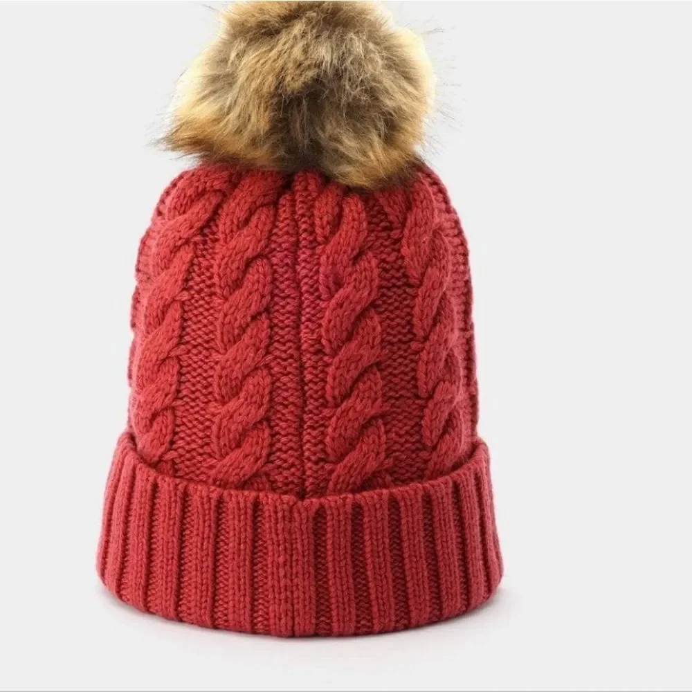 Hunter Unisex Cable Knit Beanie Hat w/Pom‎